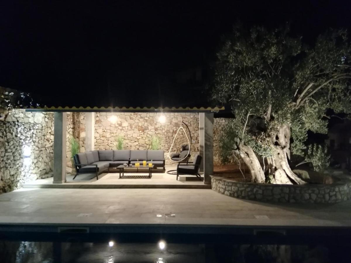 Vinišće Olive Tree - House With Pool 빌라 외부 사진